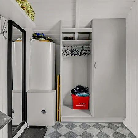 Three-bedroom In Sydals *